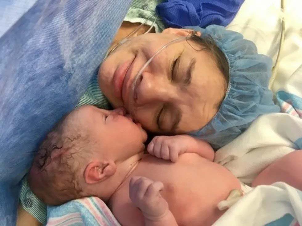 Εγκυμοσύνη & Μητρότητα | 8 δυνατές, βραβευμένες φωτογραφίες τοκετού που πρέπει να δείτε!